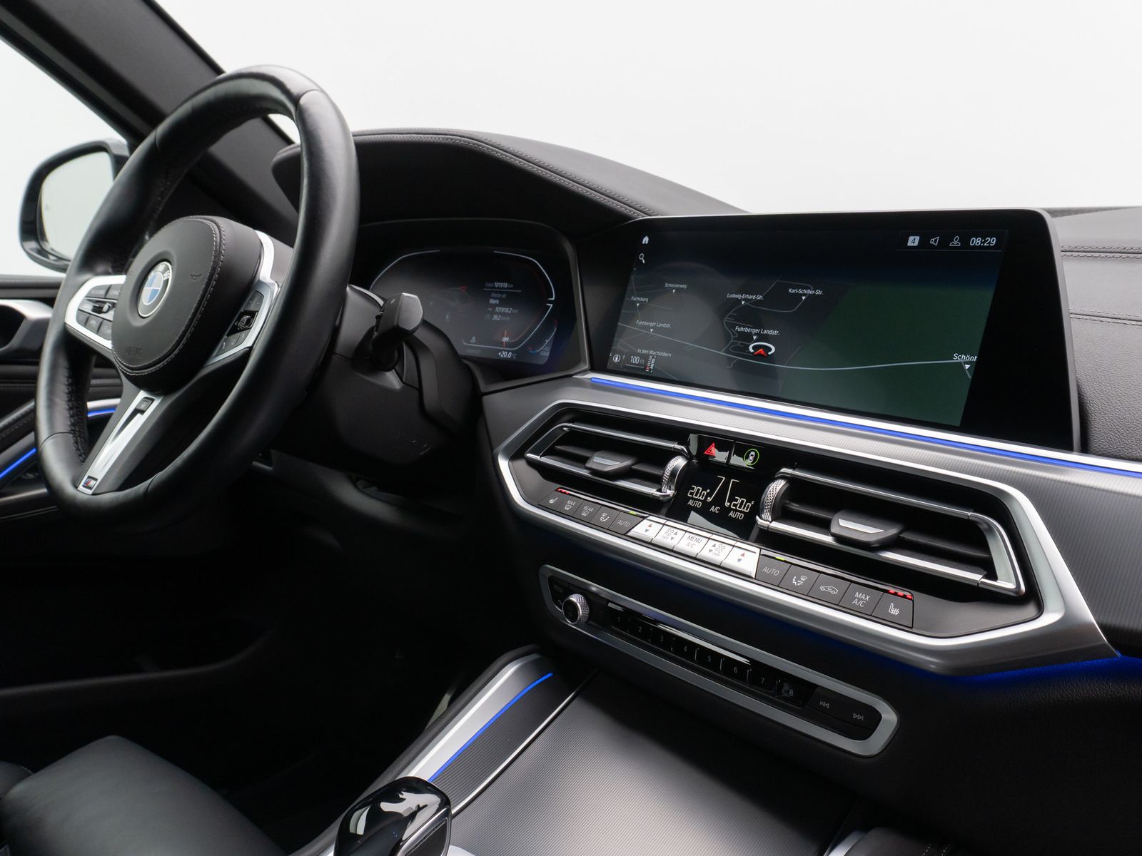 Fahrzeugabbildung BMW X6 xD30d M Sport DAB 360°DisplKey AHK Alarm 22"