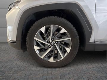 Hyundai TUCSON - 11