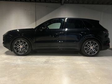 Porsche Cayenne - 3