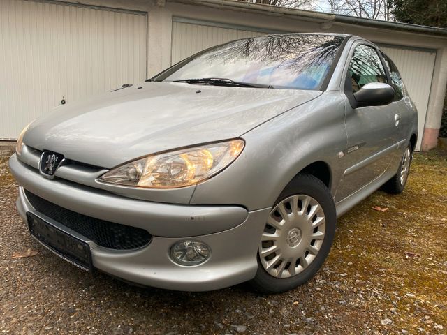 Peugeot 206 QUIKSILVER*1,4/120*KLIMA* TÜV NEU*