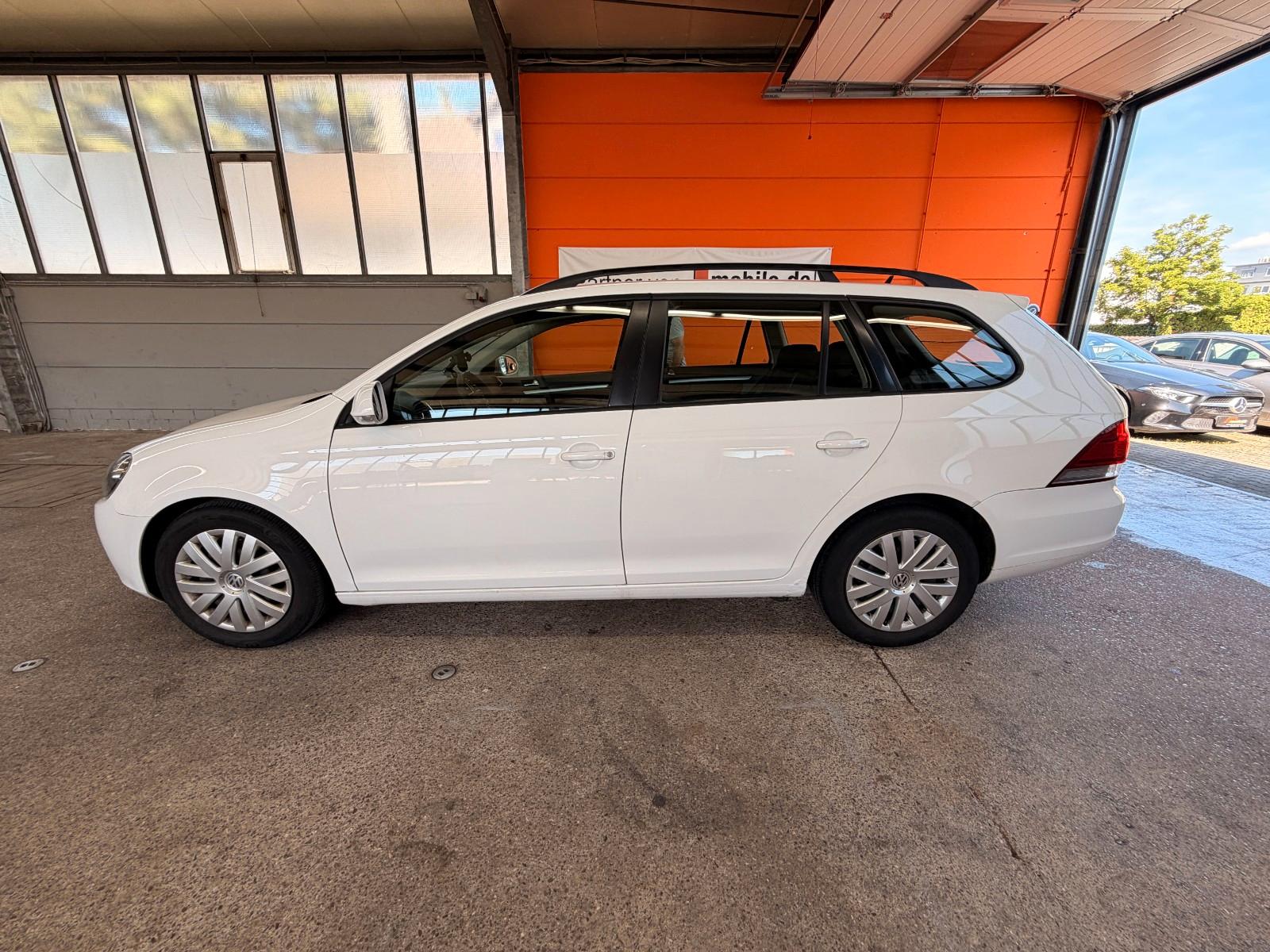 Volkswagen Golf 2011 — photo 8