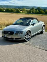 Audi TT Roadster 1.8T TÜV*Bose*Xenon*Leder*8-fach - Audi TT aus 2006: Roadster