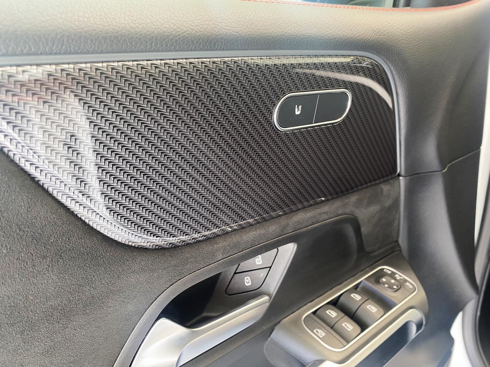 Mercedes-Benz GLB 200 4M 2.Hd AMG Line Pano LED Kam Nightpaket