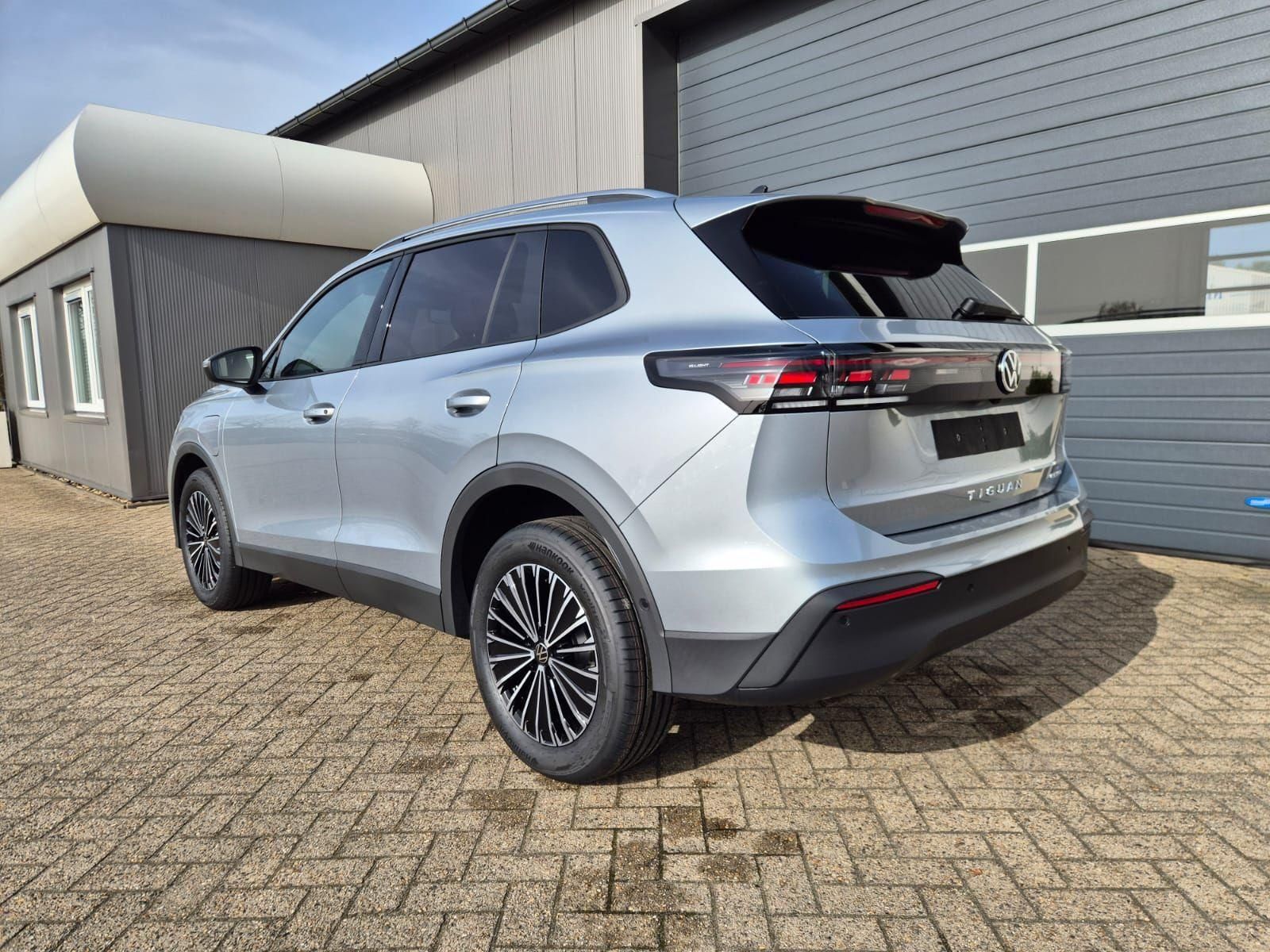 Volkswagen Tiguan Life 1,5 l eHybrid OPF 204PS DSG LED-P... imagem 3