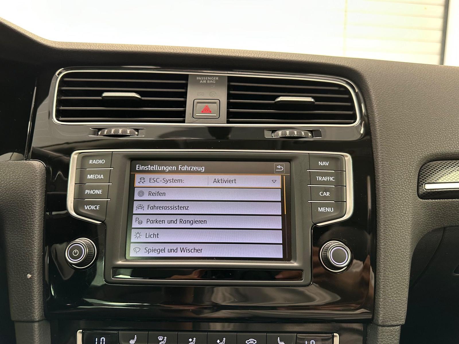 Volkswagen Golf VII Variant 1.4 TSI Highline Kamera Pano 