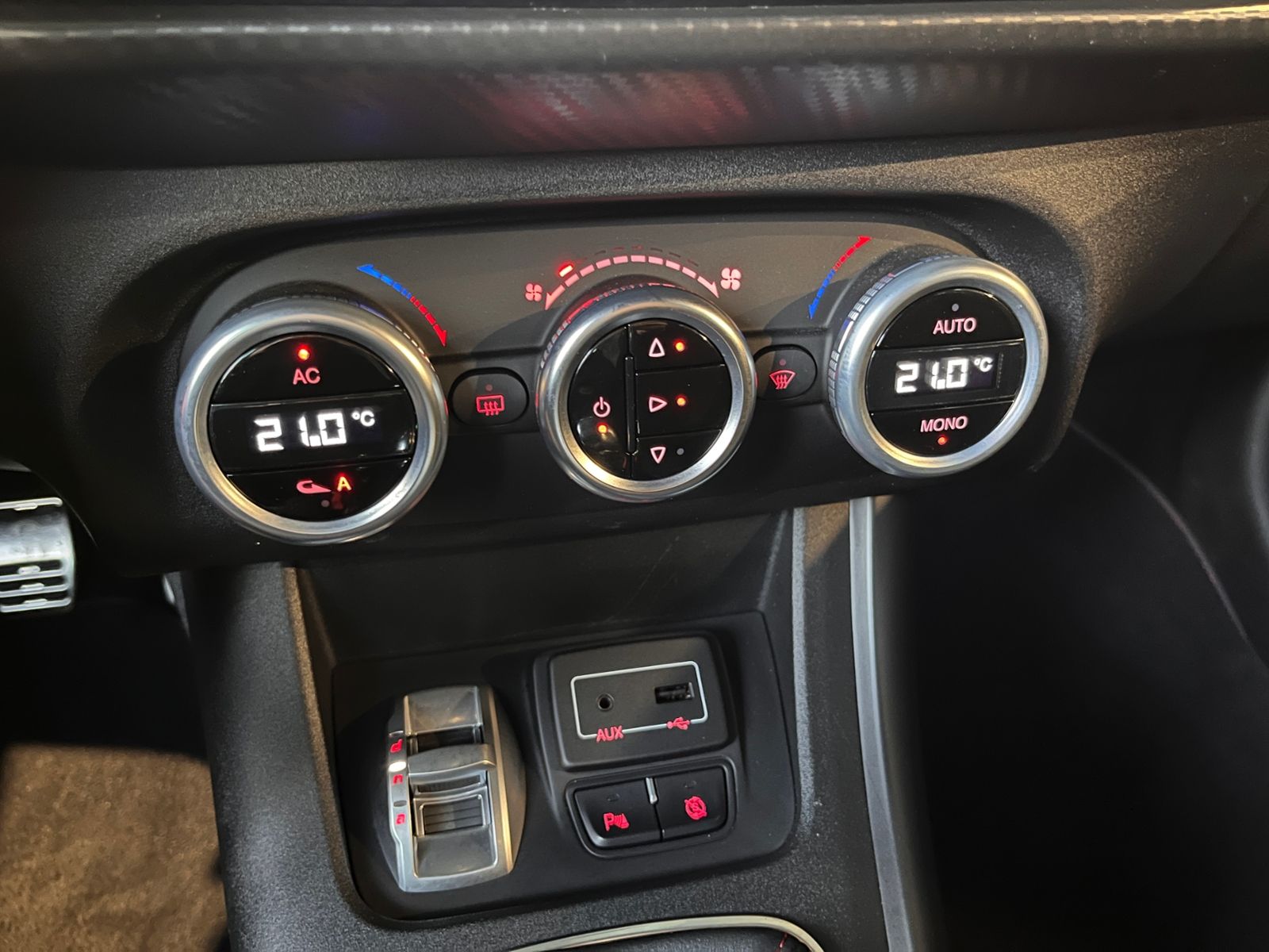 Fahrzeugabbildung Alfa Romeo Giulietta Sprint FINAL EDIT. NAV PDC SHZ