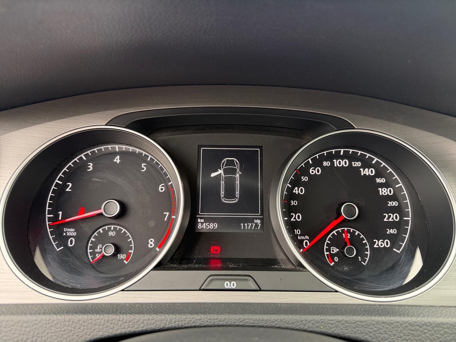 Volkswagen Golf VII Variant 1.4 16V TSI Bi-Xenon AHK PDC