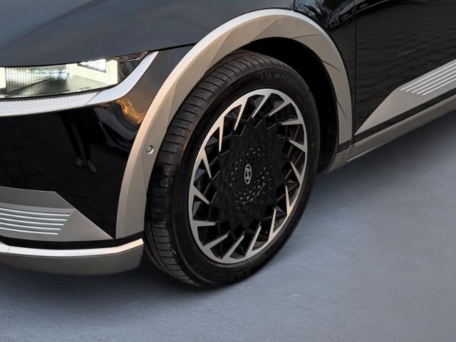 Fahrzeugabbildung Hyundai IONIQ 5 Uniq Elektro 4WD +LEDER+LED+PDC+RFK+KLIM