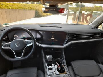 Volkswagen Touareg - 10