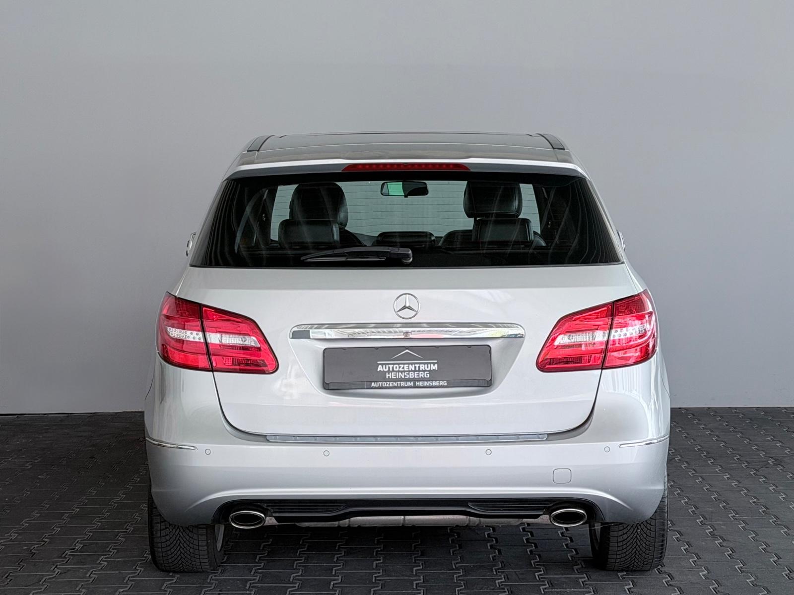 Mercedes-Benz B 200 Automatik Navi|Panorama|SHZ