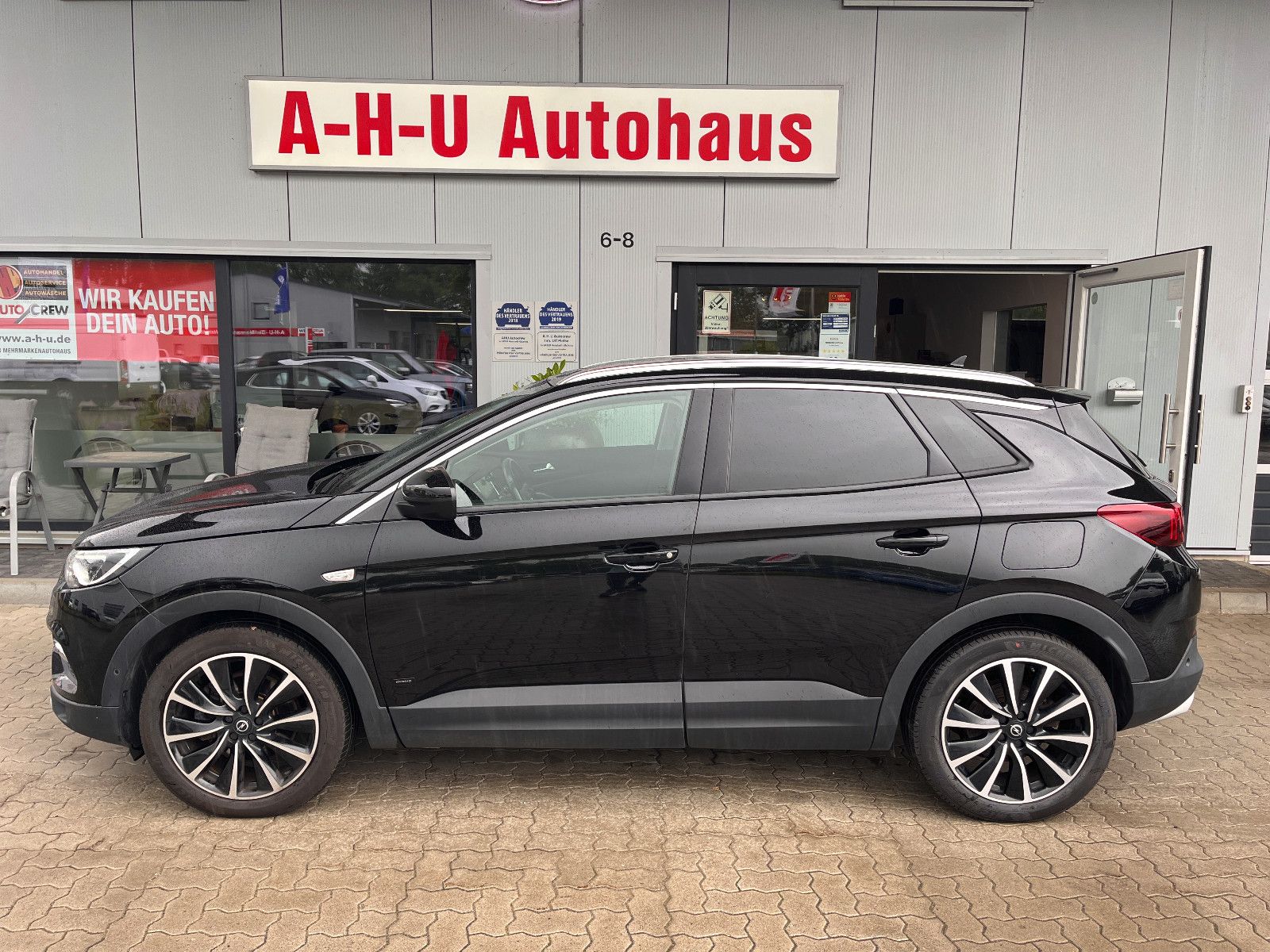 Fahrzeugabbildung Opel Grandland (X) Ultimate 1.6 Hybrid