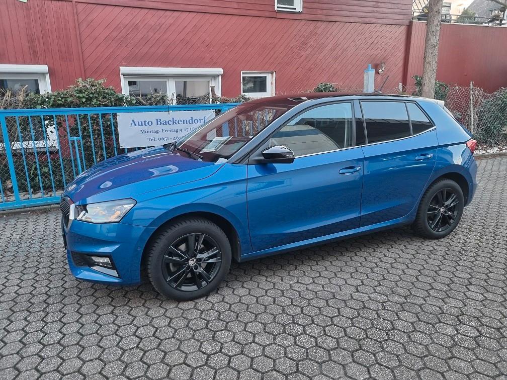 Skoda Fabia,1Hand,Unfallfrei,scheckheft,Navi,Garantie!