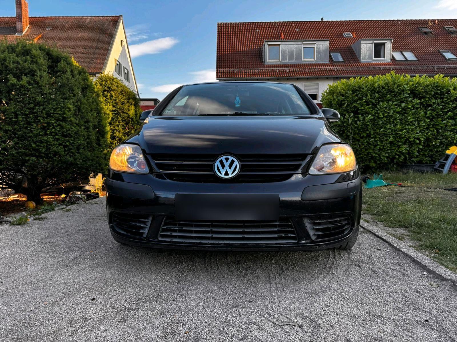 Volkswagen Golf Plus 2006 — rear view
