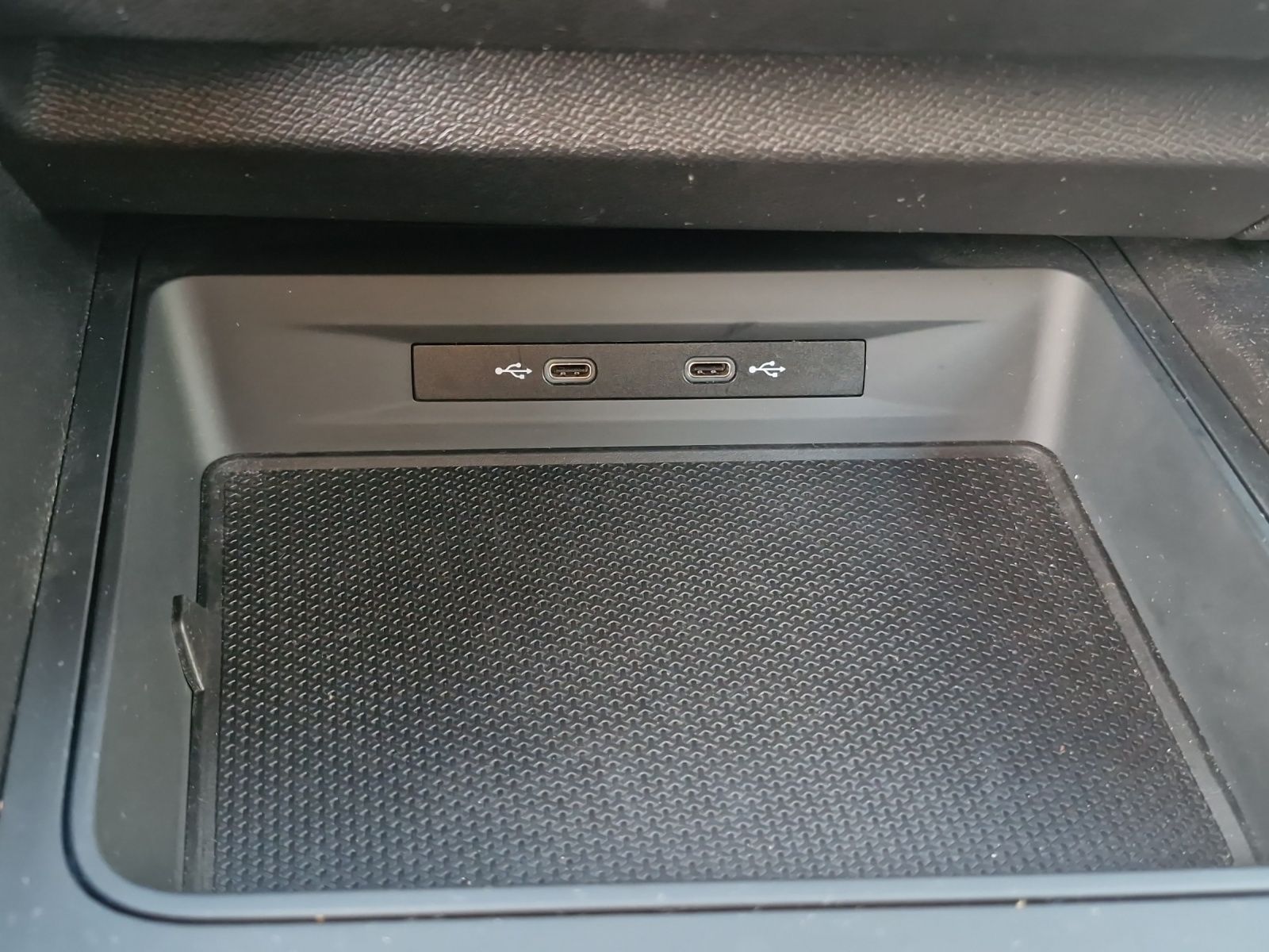 Fahrzeugabbildung CUPRA Leon VZ 2,0 TSI DSG ACC KAMERA NAVI LED