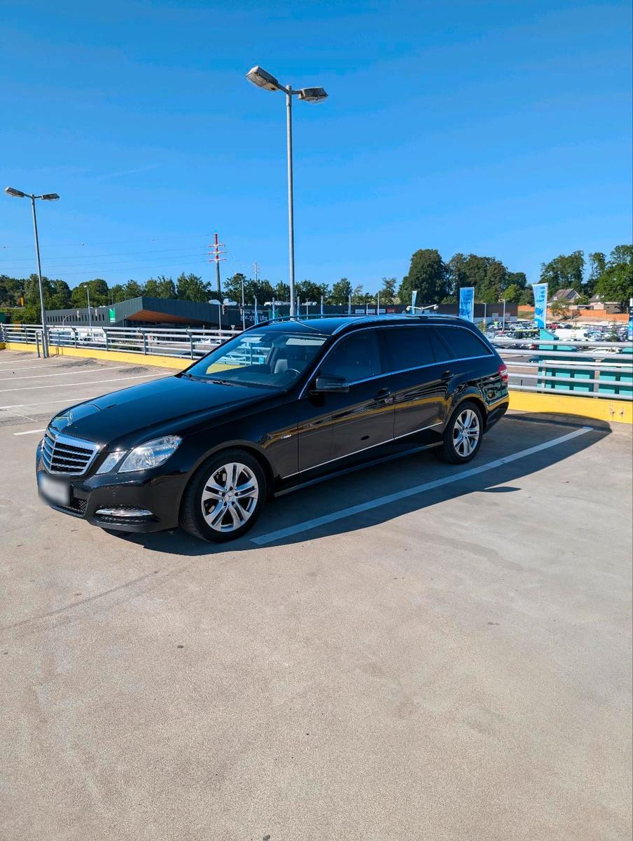 Mercedes-Benz E220 2012 — vehicle for AFU Ukraine