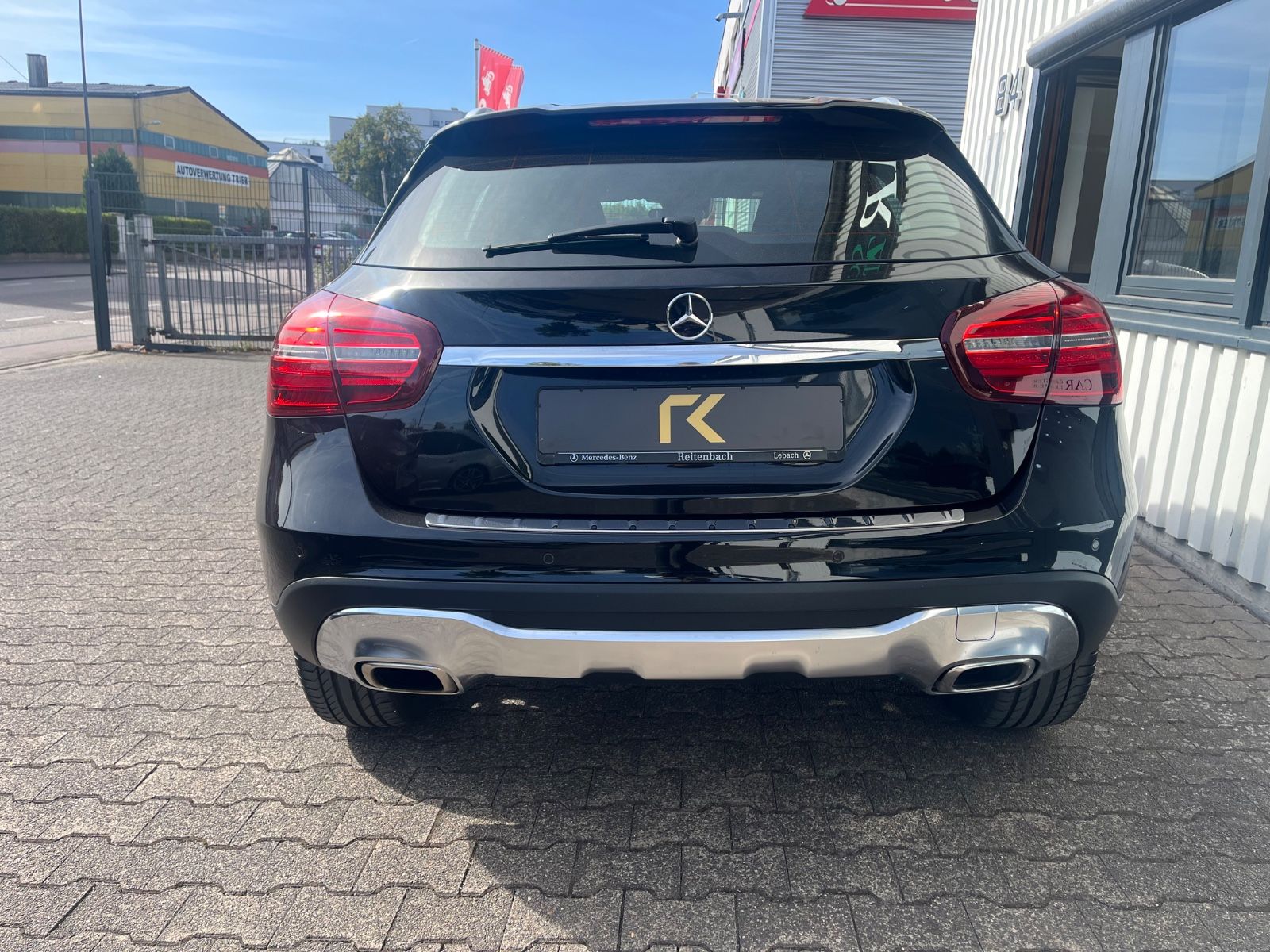 Mercedes-Benz GLA 180 Automatik-Navi-LED-PDC-Sportsitze – Bild 10