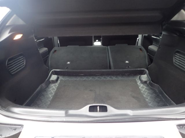 Fahrzeugabbildung Citroën C4 Cactus Shine 1.6 BlueHDi 100 FAP AHK Pano Nav