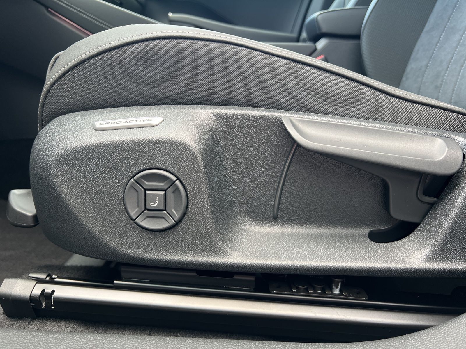 T-Roc Style 1.5 l eTSI OPF 110 kW (150 PS) 7-Gan