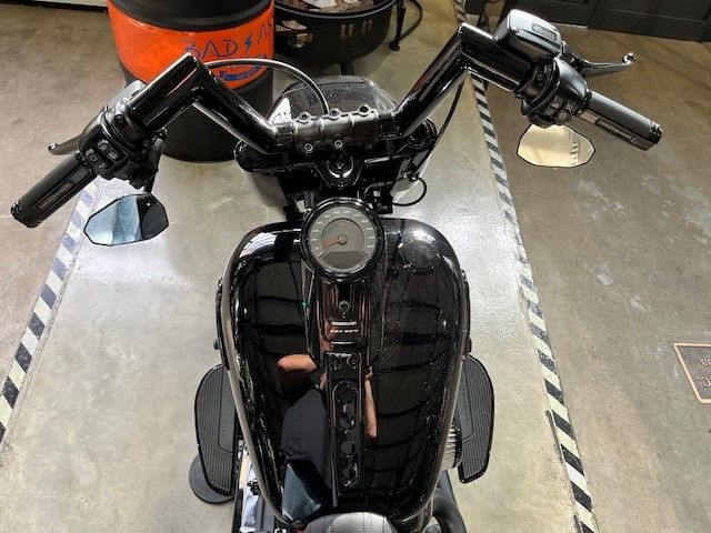 Fahrzeugabbildung Harley-Davidson FLFBS Fat Boy Custom Umbau Jekill u.v.m.