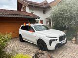 BMW X7 xDrive40d M Sport | Neuer BMW-Motor |weiß - BMW X7 von privat