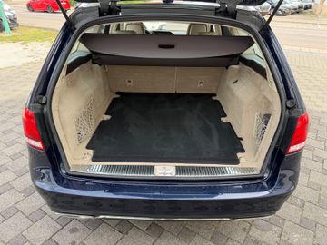 Mercedes E 350 - 6