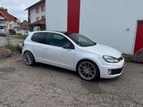 Volkswagen Golf 2.0 GTI 260 PS ATM 5.000 km Bi-Xenon Sport  - Volkswagen Golf: GTI Km 0