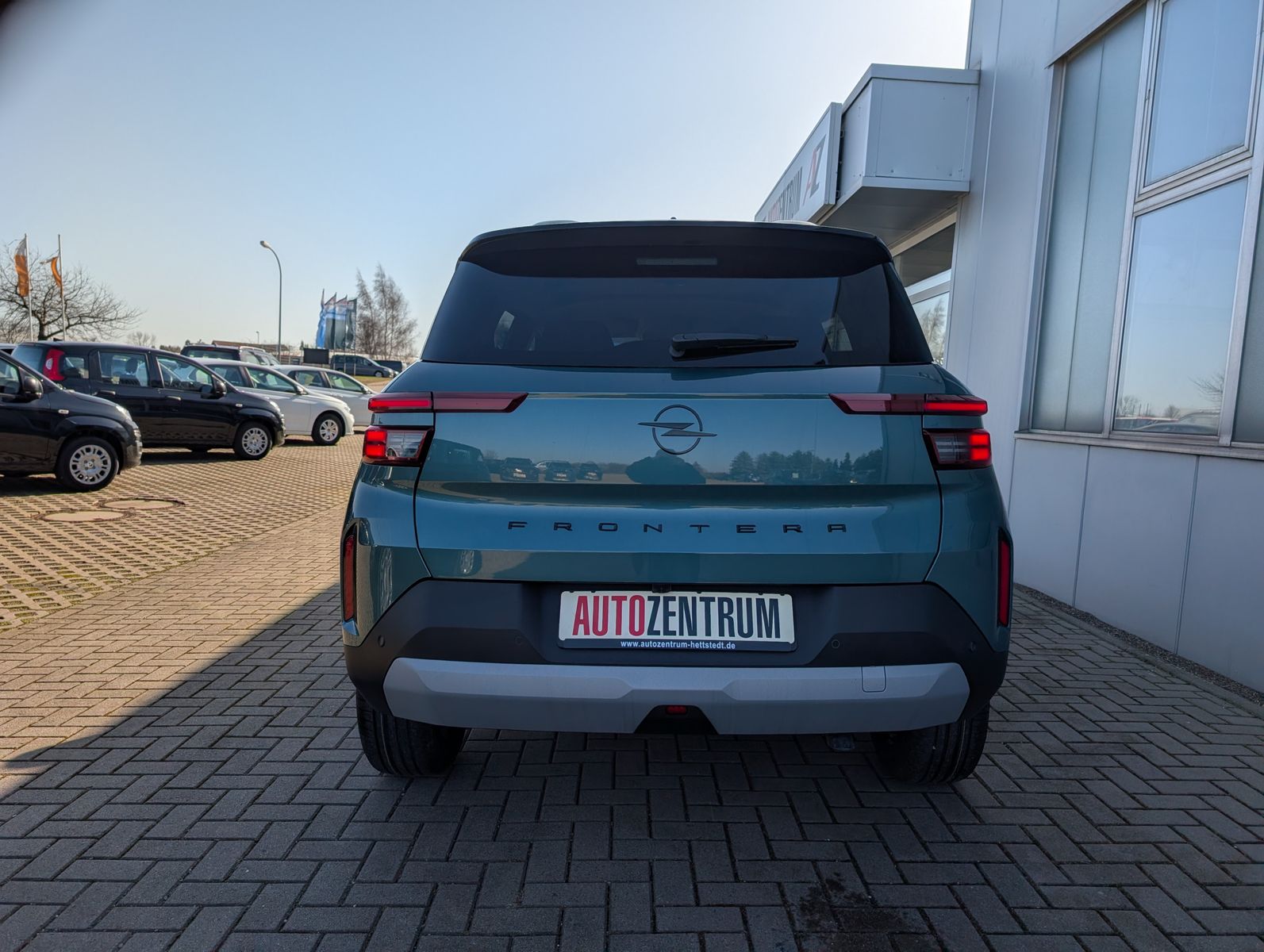 Fahrzeugabbildung Opel Frontera GS 1.2 Hybrid 145PS Automatik 7-SITZE