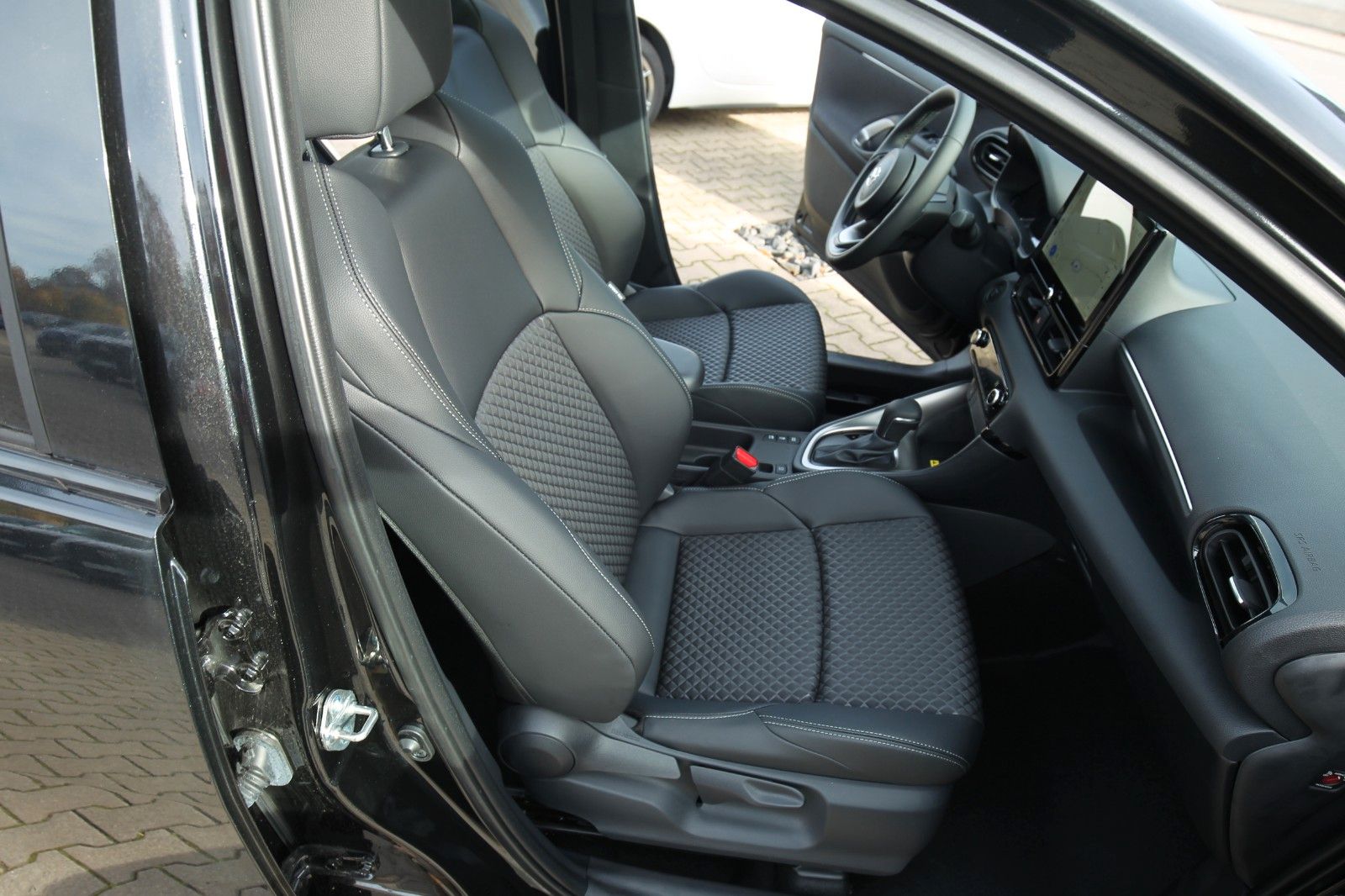 Mazda 2 Hybrid - Bild 17