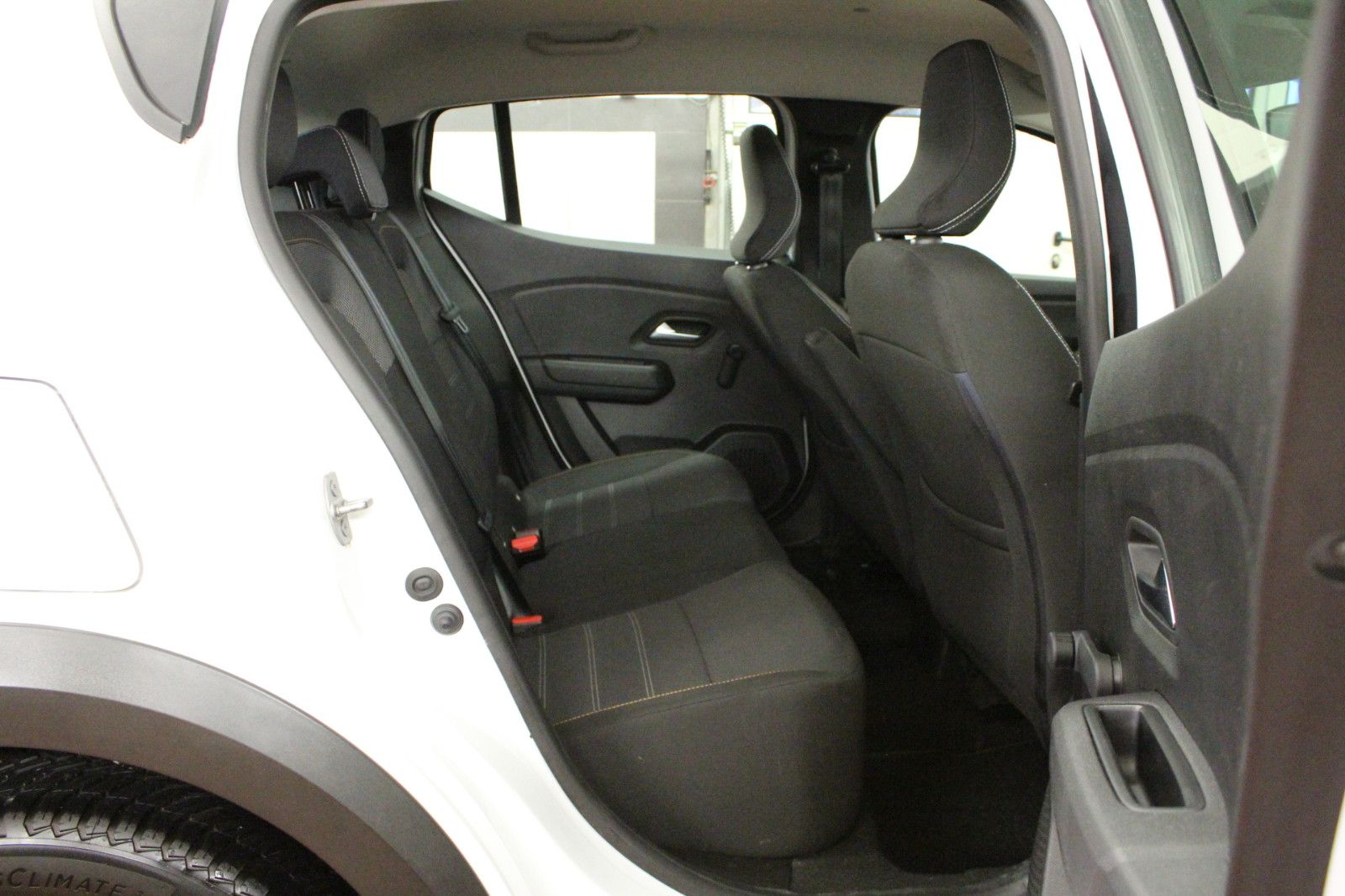 Fahrzeugabbildung Dacia Sandero Stepway TCe 100 ECO-G Comfort *Media-Dis