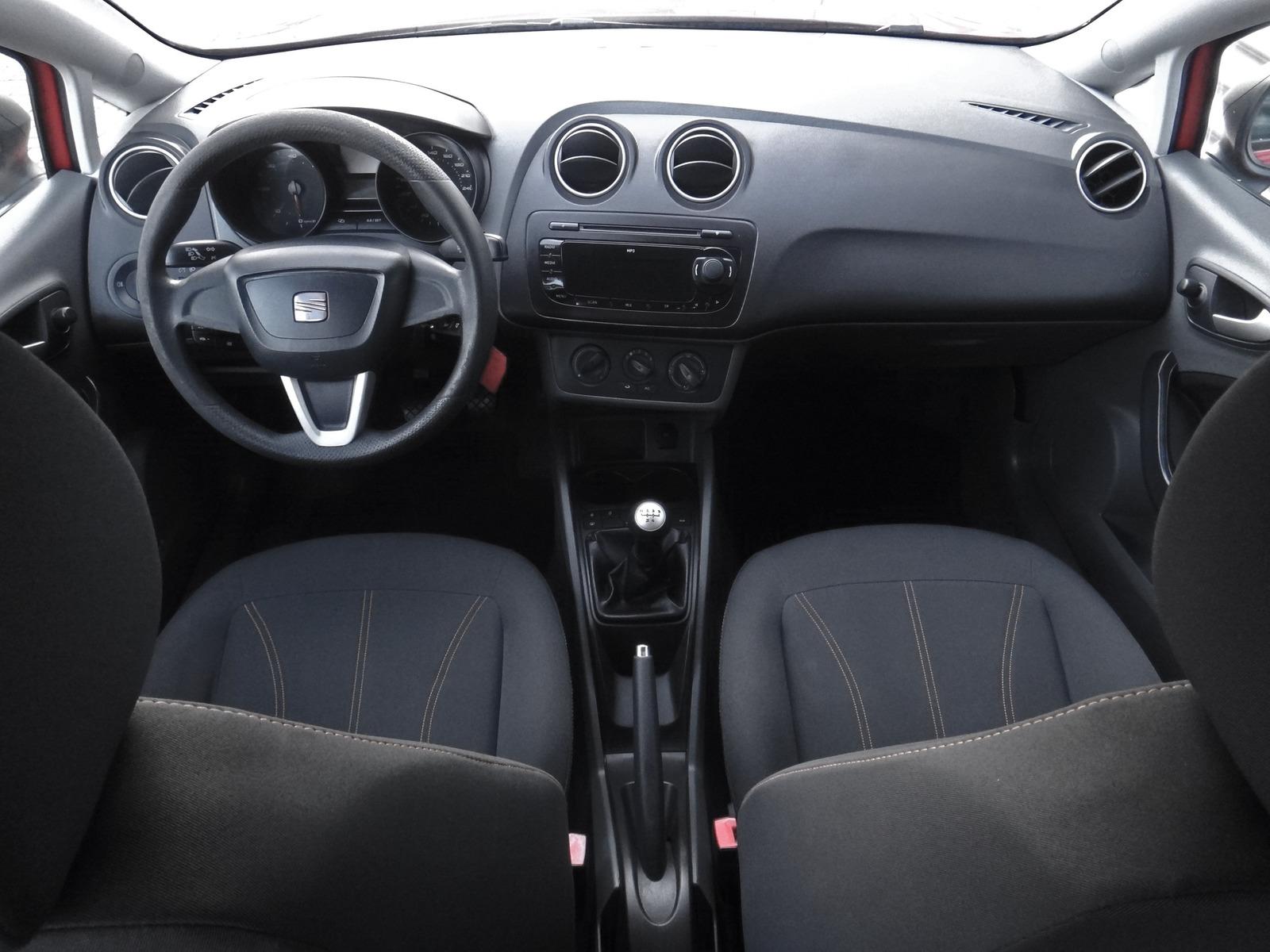 Seat Ibiza 2011 — photo 17