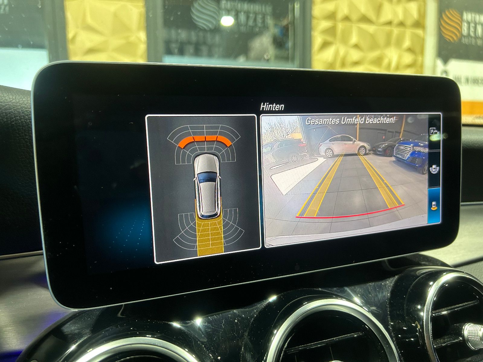 Fahrzeugabbildung Mercedes-Benz C 200 T-Modell/NAVI/KAMERA/APPLE/AMBIENTE/SHZ