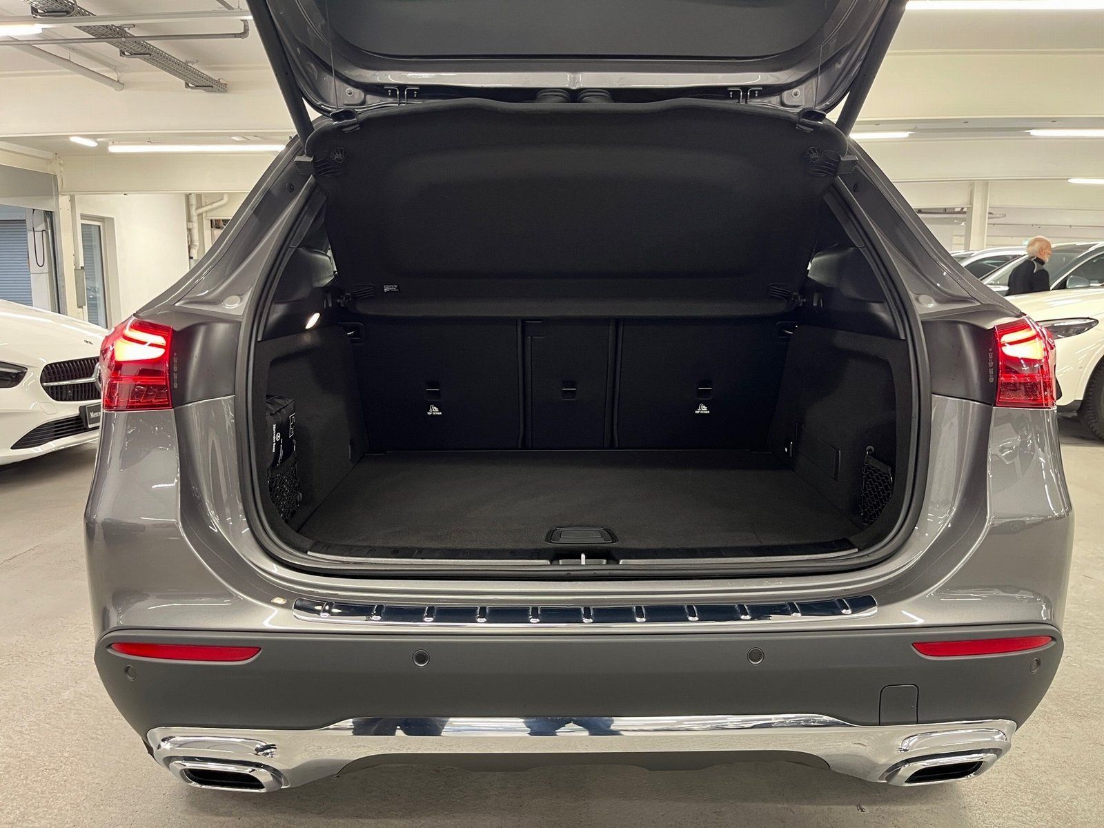 Fahrzeugabbildung Mercedes-Benz GLA 180 Progressive Adv.*Distronic*Totwinkel*LED