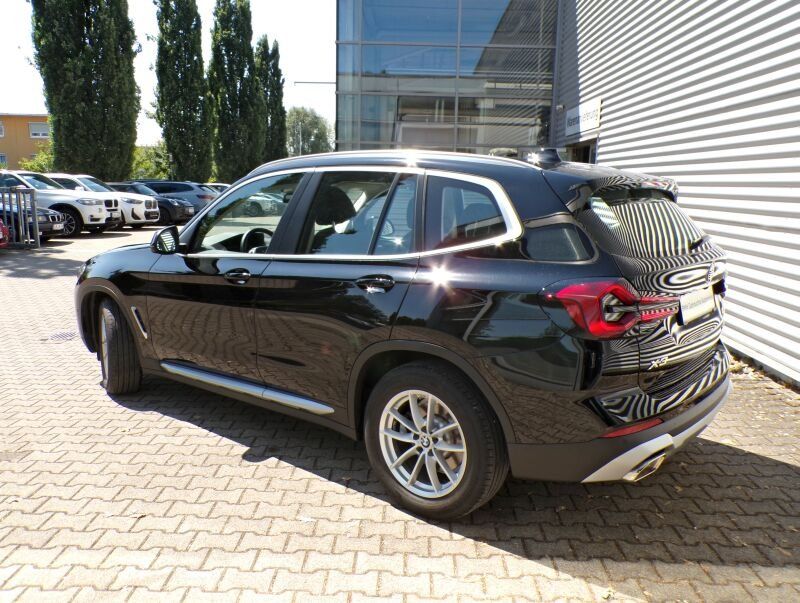 BMW X3 xDrive20d LED Drive/ParkAssist Sportsitze LM foto 6