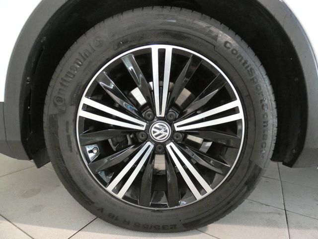 Tiguan 2.0 TDI IQ.DRIVE HUD AHK PANO SHZ ACC LED