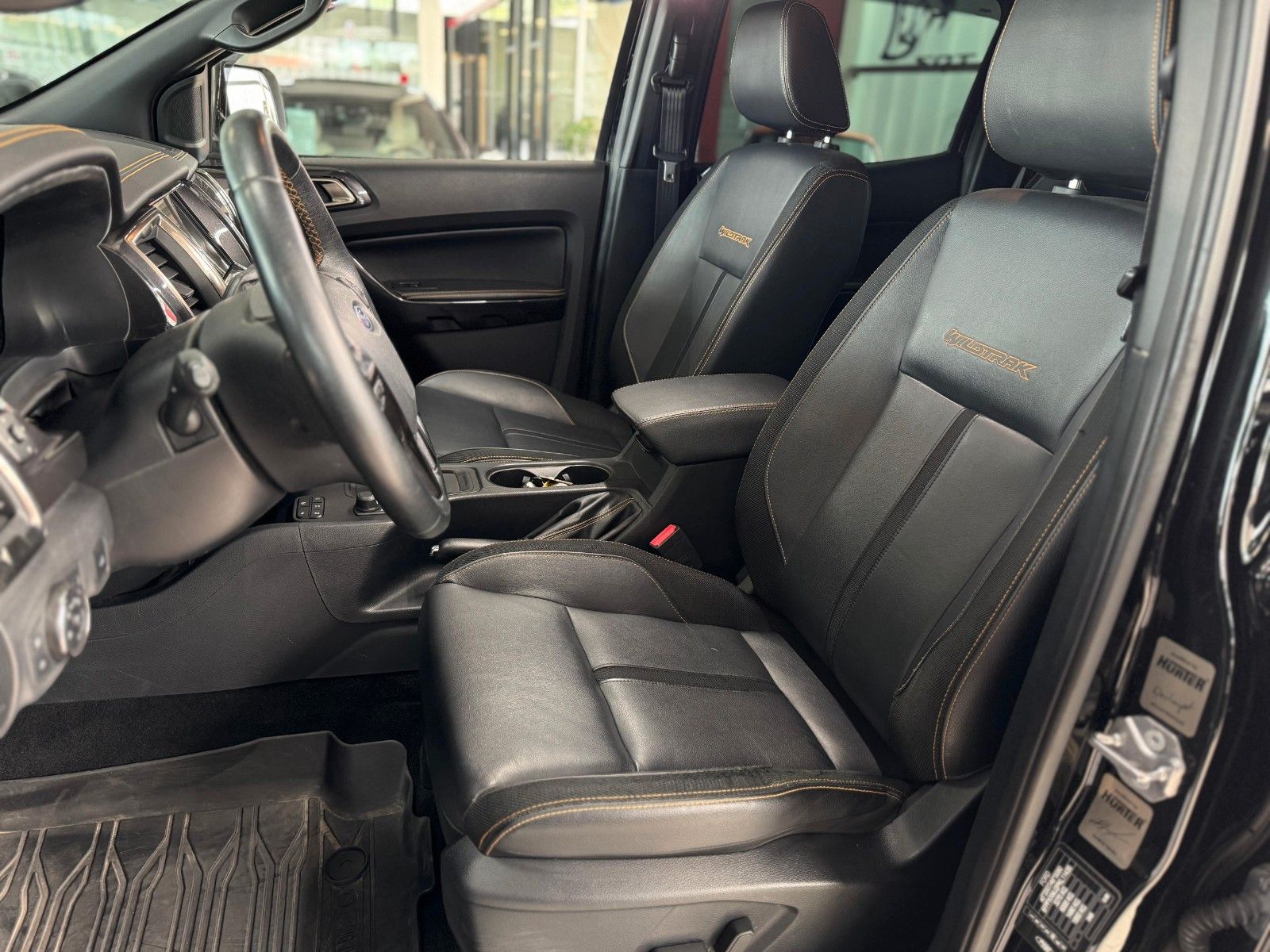 Fahrzeugabbildung Ford Ranger 2.0 TDCi Aut. Panther Wildtrak DoKa 4x4