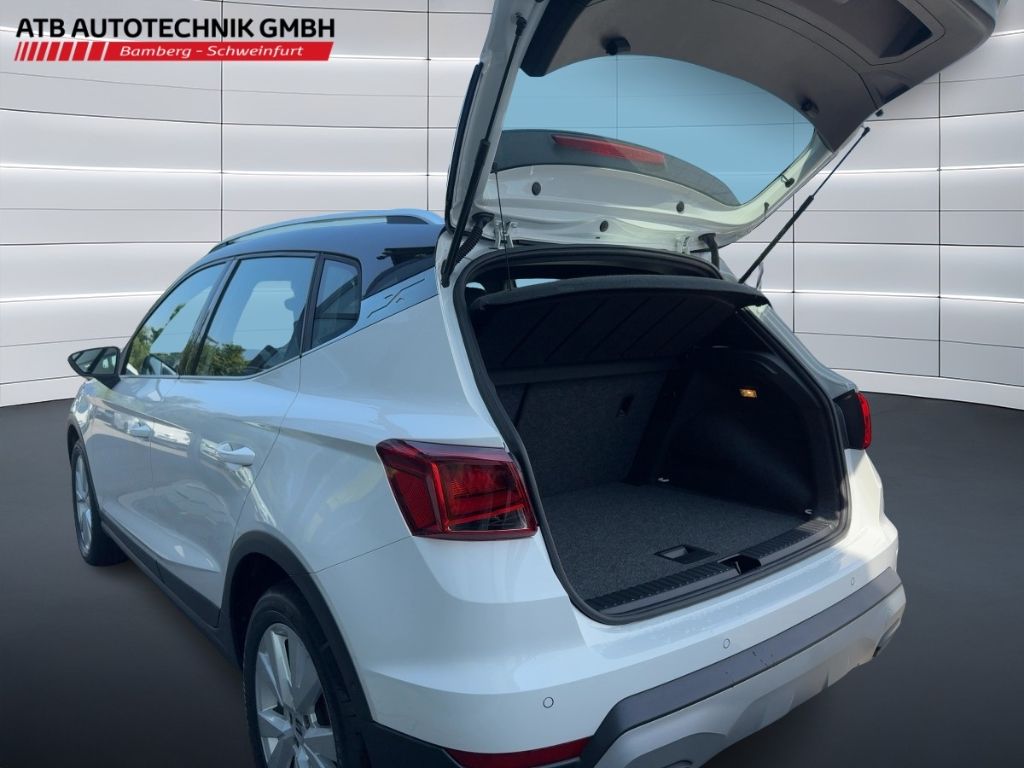 Fahrzeugabbildung SEAT Arona Xperience NAVI  RÜCKFAHRK. VOLL- LED