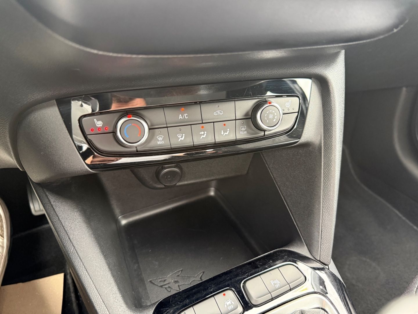 Fahrzeugabbildung Opel Corsa F Edition 1.2 SHZ+LHZ+PDC im Top Zustand