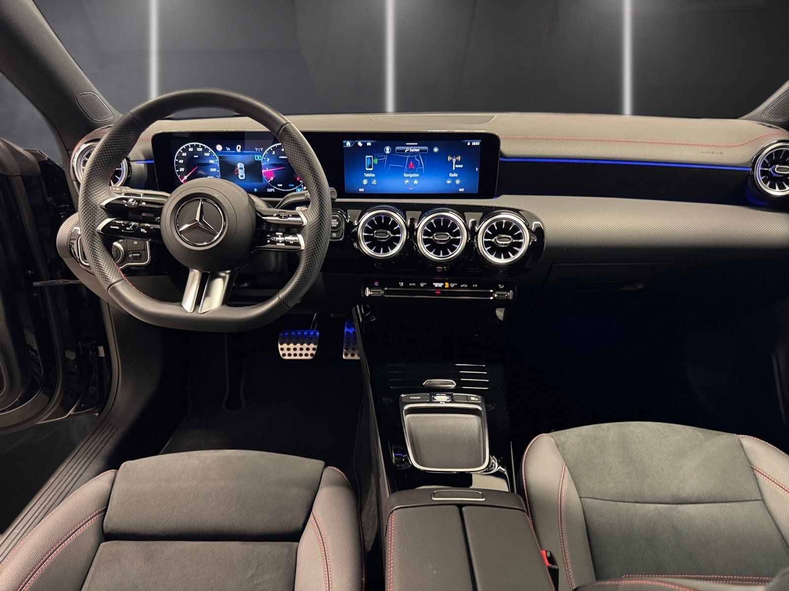 Fahrzeugabbildung Mercedes-Benz CLA 200 AMG Line*Night*Kamera*LED*Ambiente*Keyle