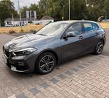 BMW 118i Sport Line Automatik Business-Paket 8-fach - BMW 118 in Frankfurt (Main)