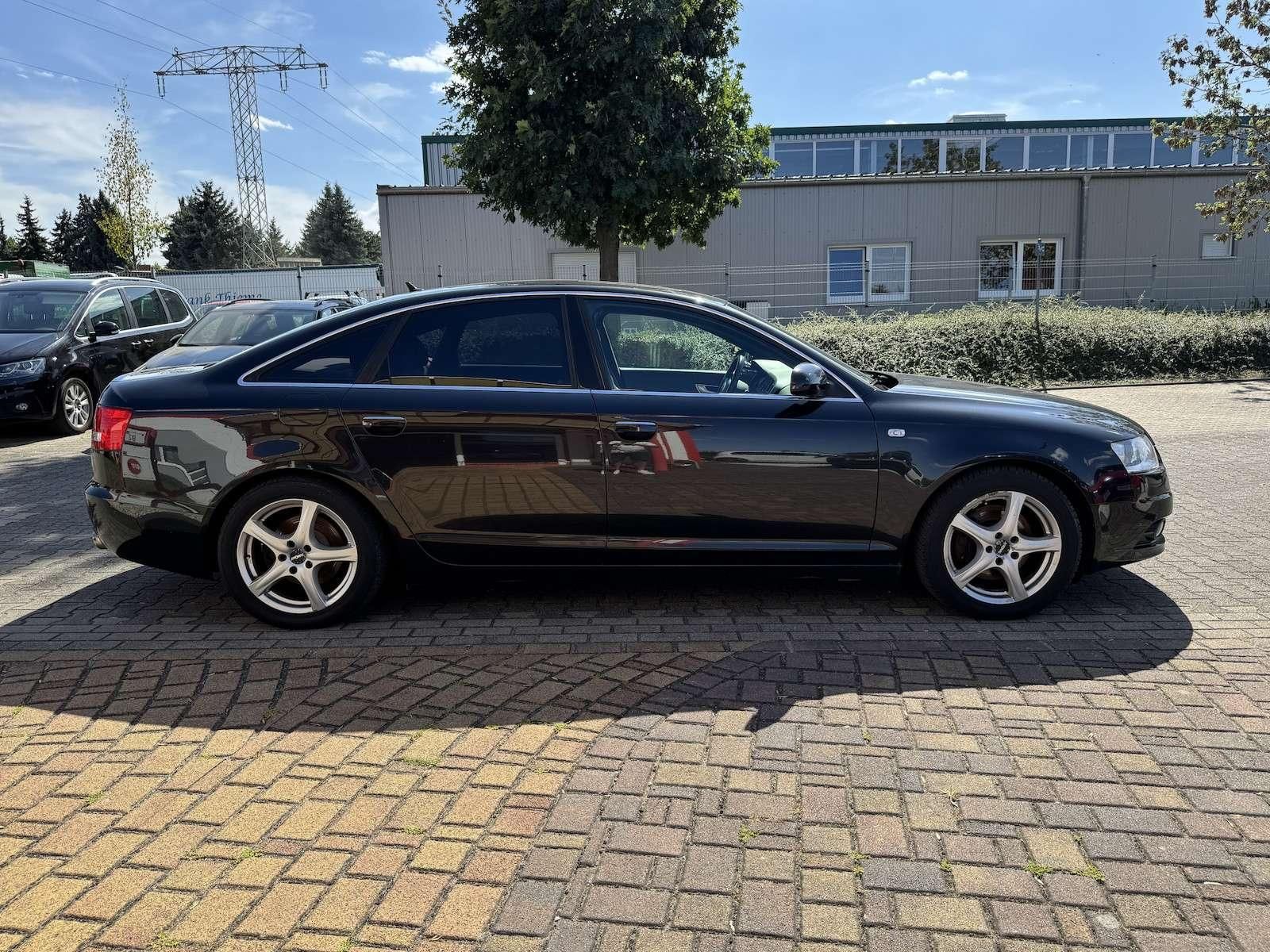 Fahrzeugabbildung Audi A6 3.2 FSI S-Line/Navi/Leder/S-Dach/Standheiz...
