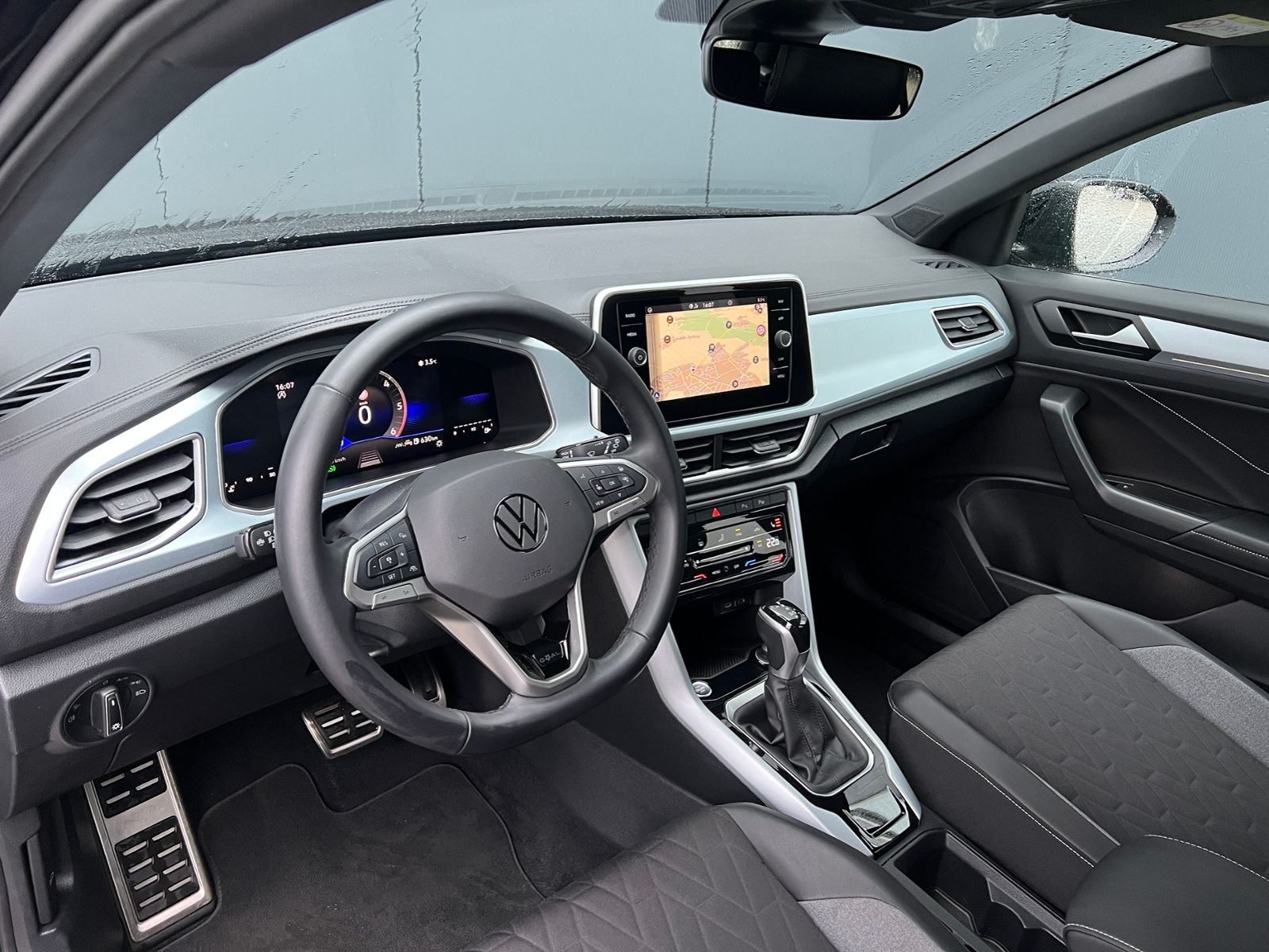 Fahrzeugabbildung Volkswagen T-Roc GOAL 2.0 TDI DSG *AHK, LED, PlusPaket, 18"
