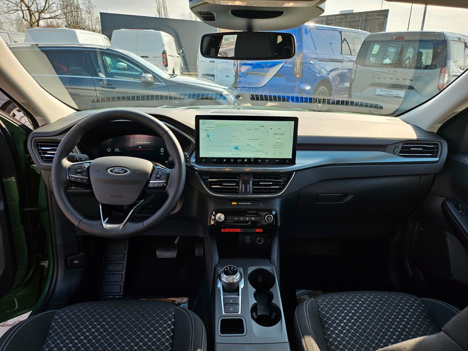 Fahrzeugabbildung Ford Kuga Hybrid Titanium