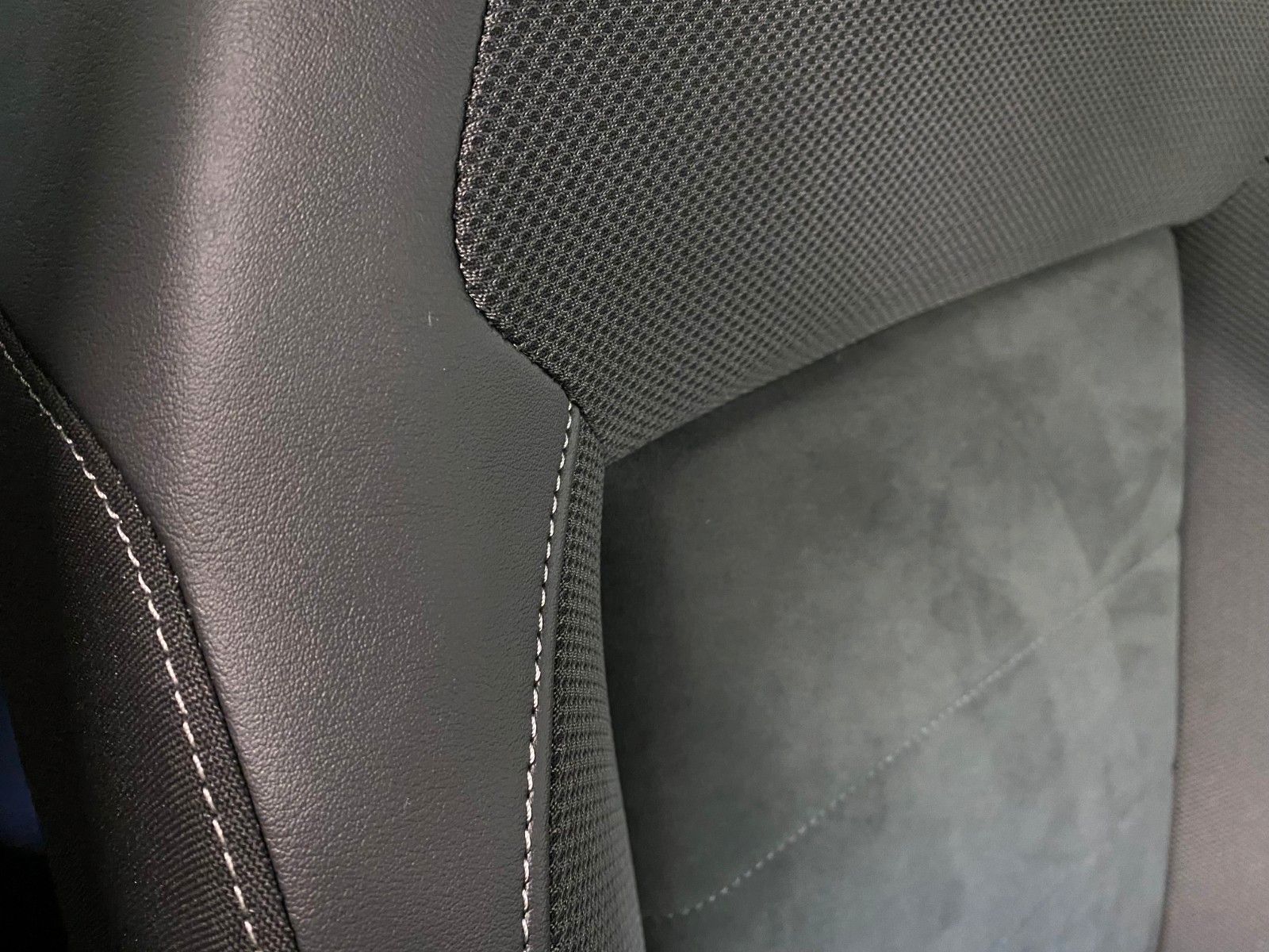 Volkswagen T-Roc - Bild 15