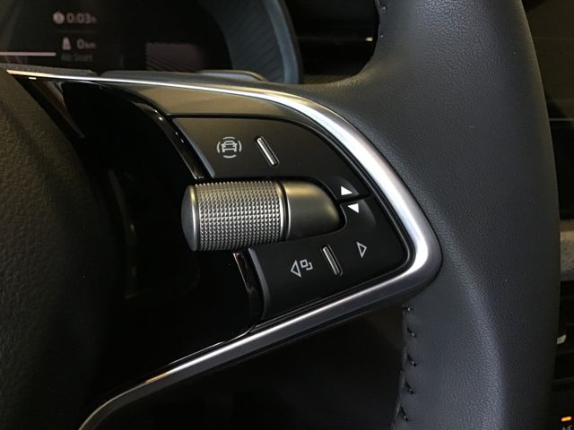 Fahrzeugabbildung Skoda Kamiq Selection 1.0 TSI DSG/AHK/Tempo/LED/Kamera