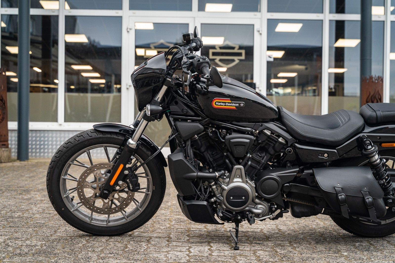 Fahrzeugabbildung Harley-Davidson RH975S Nightster Special - Jekill & Hyde -