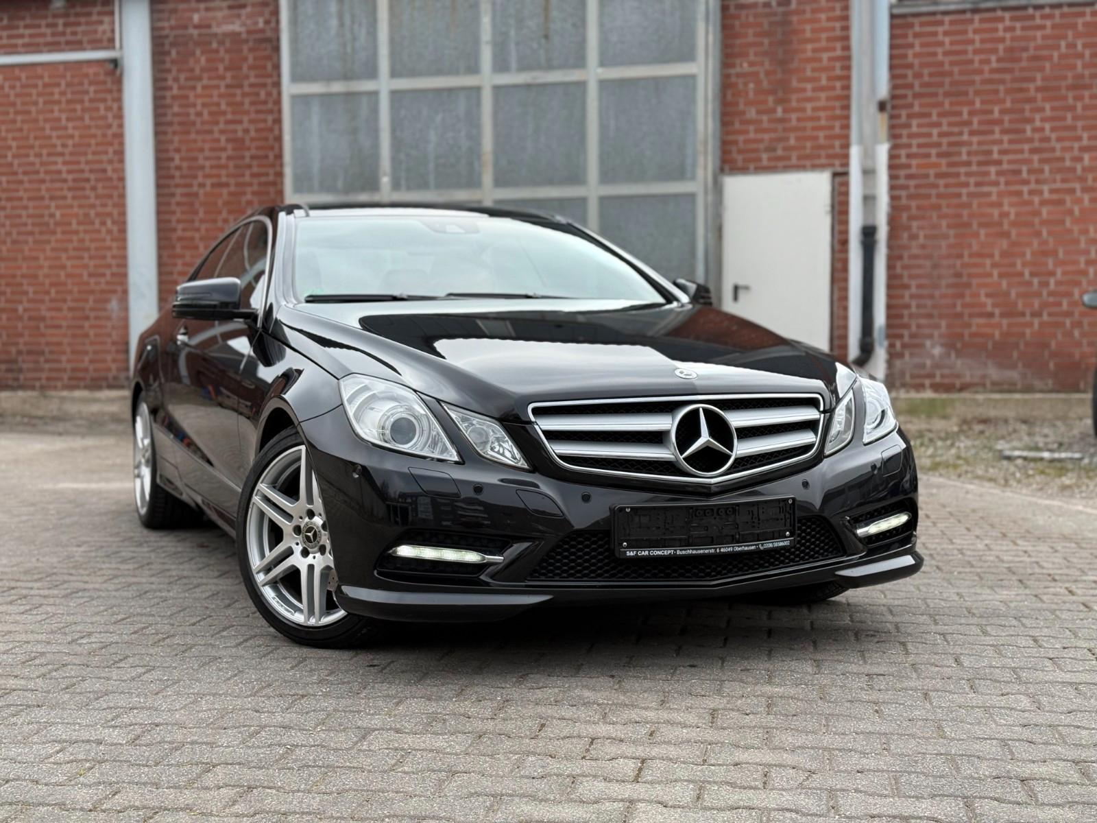 Mercedes-Benz Carplay, Pano, Keyless, Ambiante, HarmanKardon