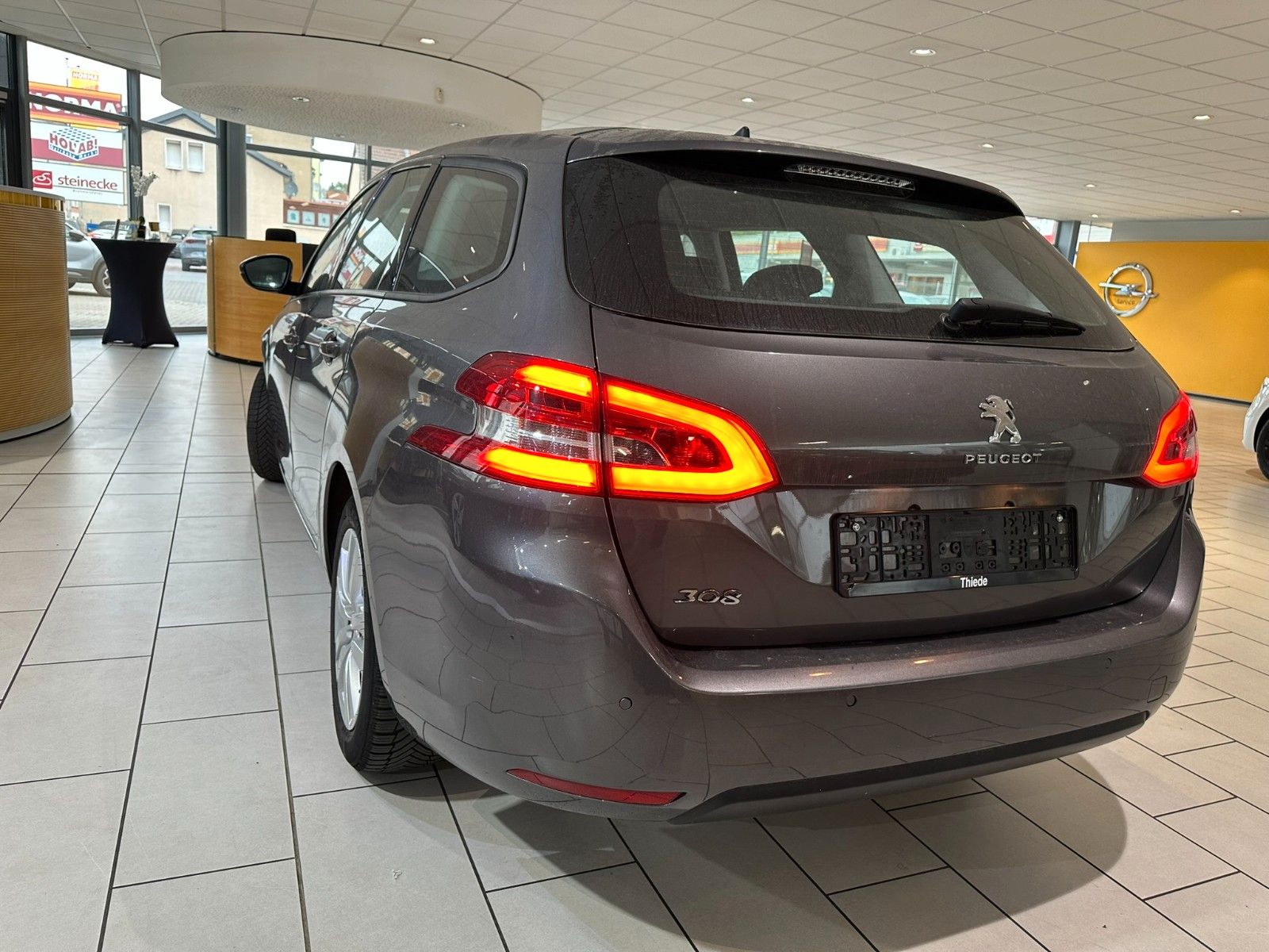 Fahrzeugabbildung Peugeot 308 SW Active 1.5D NAVI/LED/PDC/ALU/TEMPOMAT