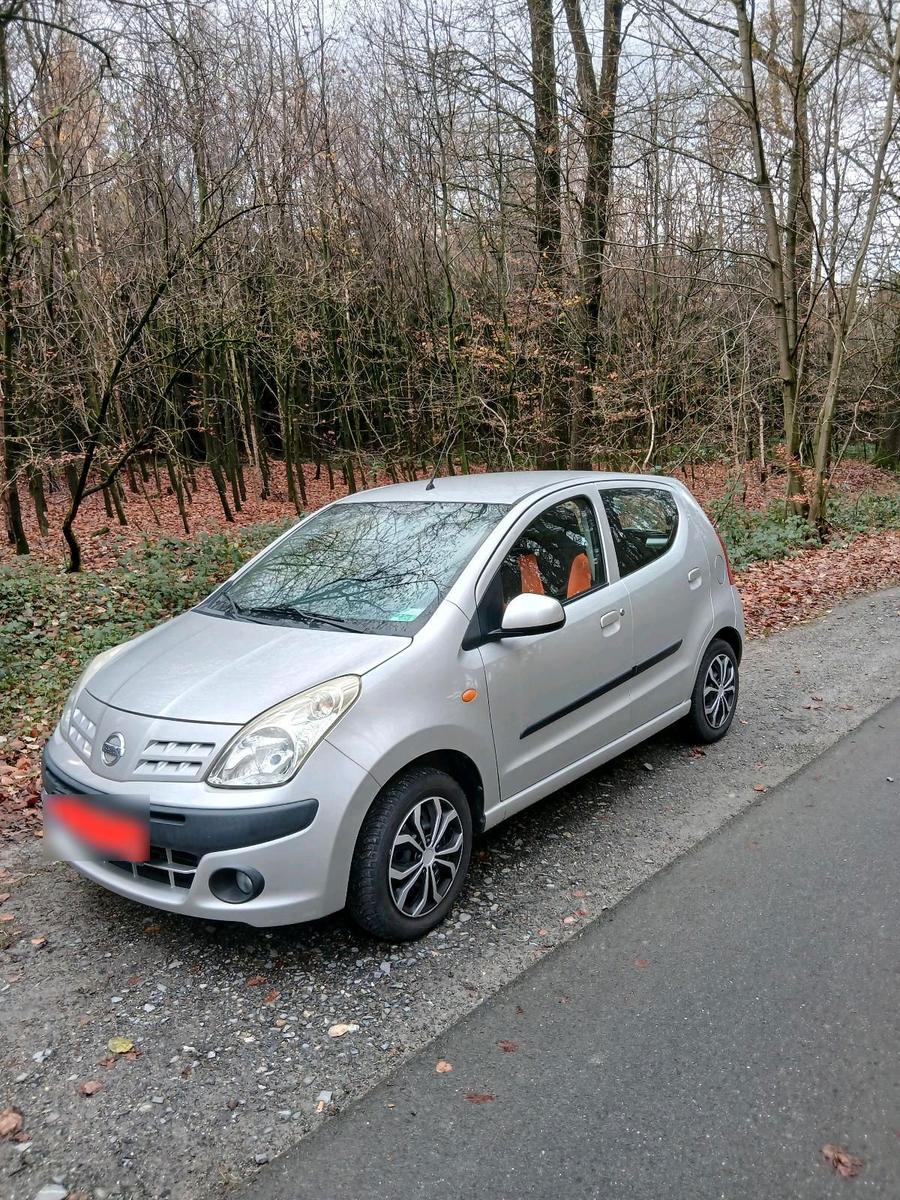 Nissan Pixo