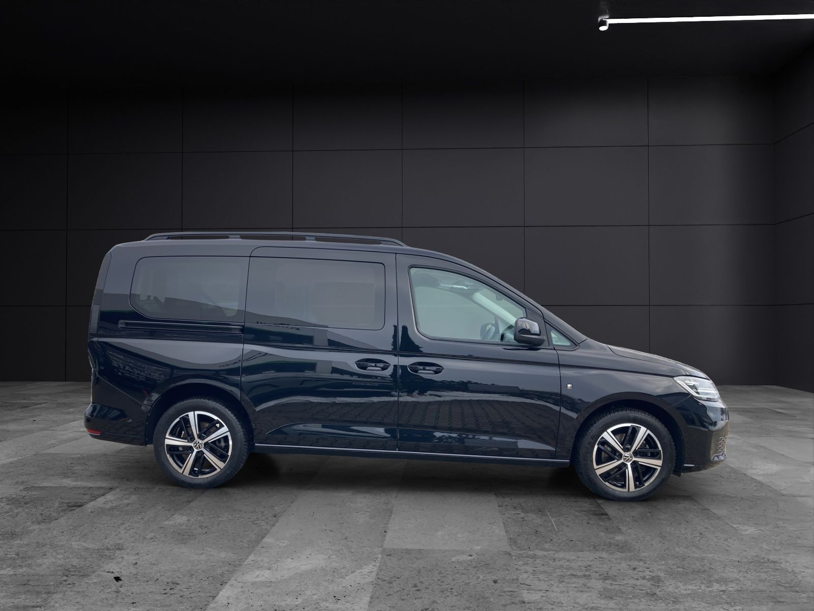Fahrzeugabbildung Volkswagen Caddy TSI  Life Maxi 7-Si LED GRA LM