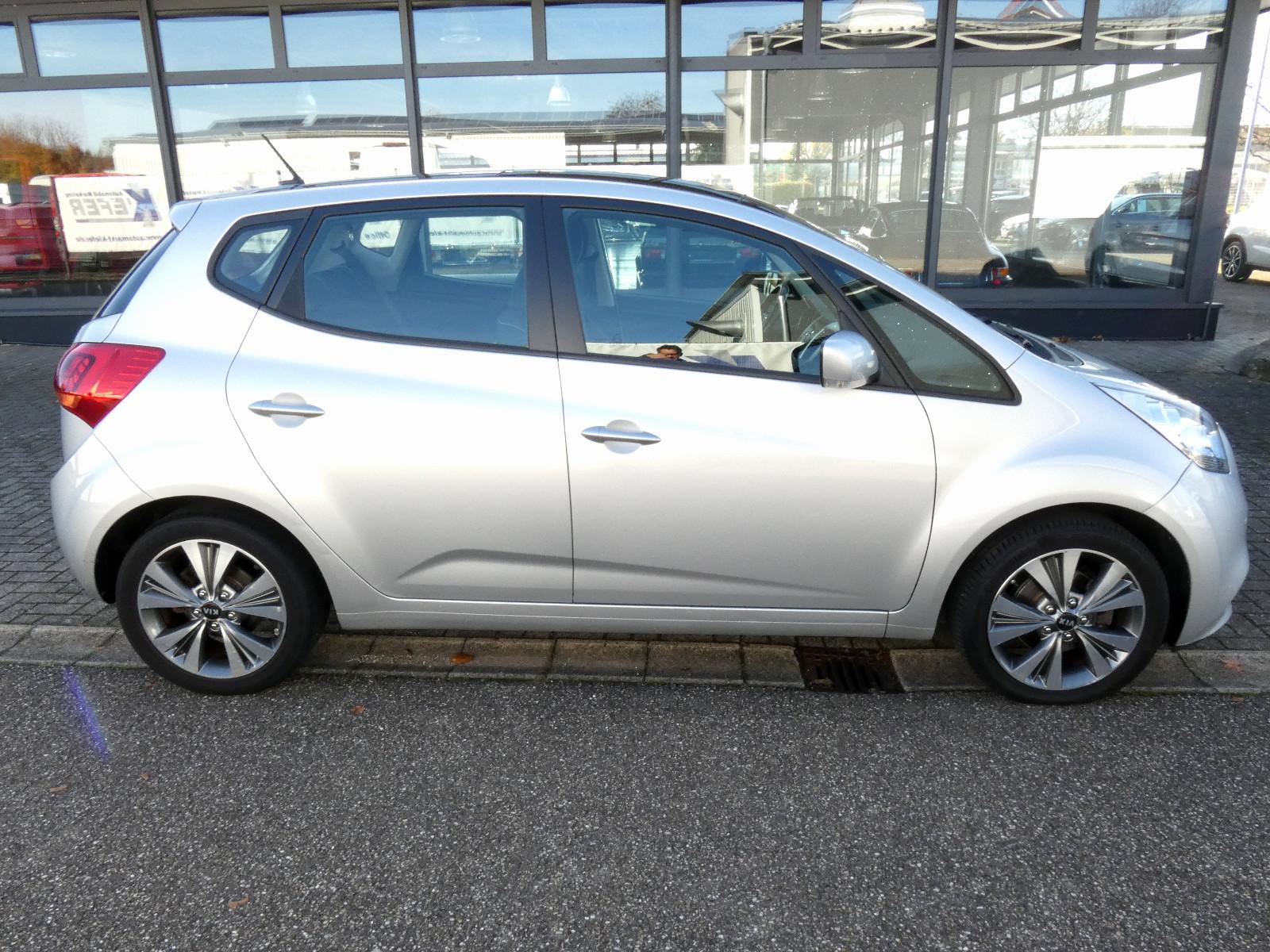 Kia Venga 2015 — photo 6